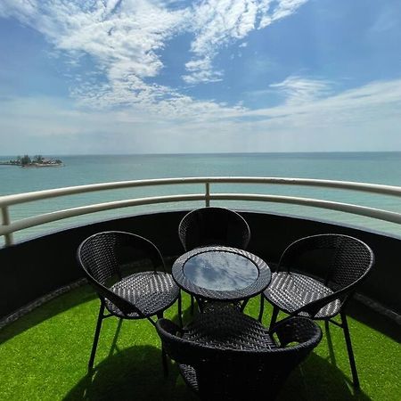 Apartamento The Arena Tanjung Tuan Port Dickson Exterior foto
